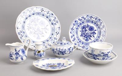 Dubi Zwiebelmuster Serviceteile: - Decorative Porcelain & Silverware