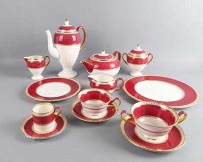 Wedgwood Ulander Powder Ruby Speise-, Tee- und Kaffeservice - Starožitnosti