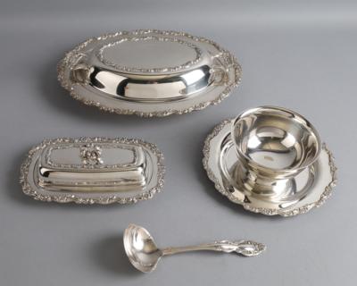 Wm. A. Rogers - Deckelterrine, Sauciere mit Saaucenschöpfer und Deckeldose, - Antiquariato