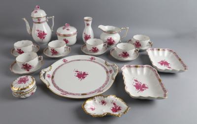 Herend Kaffee- und Teeserviceteile: - Decorative Porcelain and Silverware