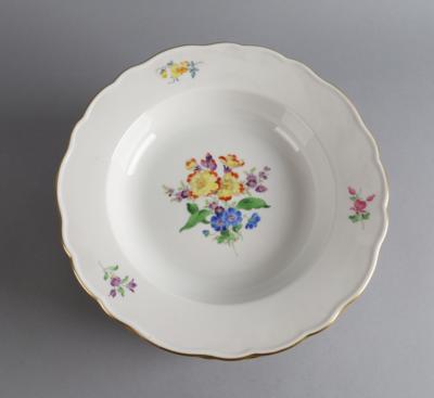 Meissen - 9 Suppenteller, - Decorative Porcelain and Silverware