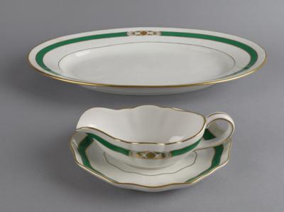 Herend - 1 ovale Fischplatte,1 Raviere, 1 Sauciere, - Decorative Porcelain & Silverware
