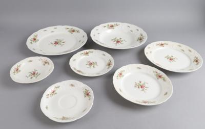 Rosenthal Speise- und Teeserviceteile: - Decorative Porcelain & Silverware