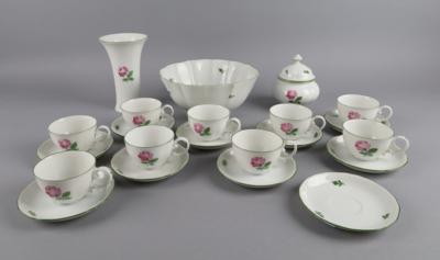 Augarten - 9 Mokkatassen mit 10 Untertassen, 1 Zuckerdose, - Decorative Porcelain and Silverware