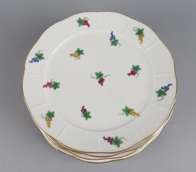 Herend - 8 Speiseteller, - Decorative Porcelain & Silverware