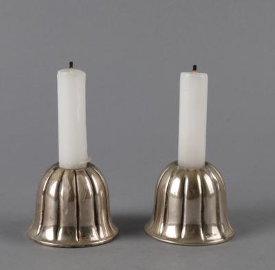 Paar Kerzenleuchter aus Silber, Firma Sturm, Wien, ab Mai 1922 - Tischlein deck dich!