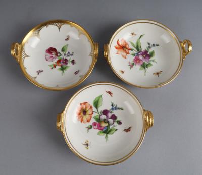 3 Ringhenkelschalen, KPM Berlin 20. Jh., - Decorative Porcelain & Silverware