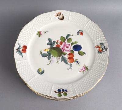 Herend - 8 Speiseteller, - Decorative Porcelain & Silverware
