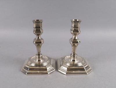 Paar Kerzenleuchter, - Decorative Porcelain & Silverware