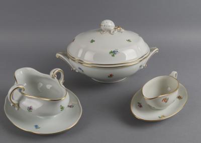 1 Terrine, 2 Saucieren, Augarten, - Decorative Porcelain and Silverware