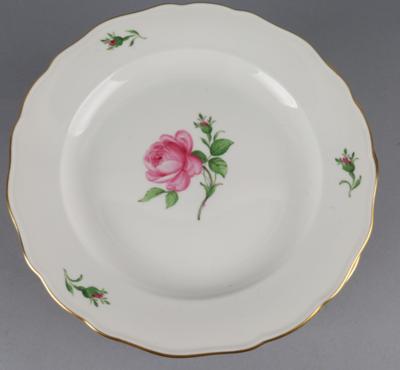 10 Speiseteller "Rote Rose", Meissen 2. Hälfte 20. Jh., - Decorative Porcelain and Silverware