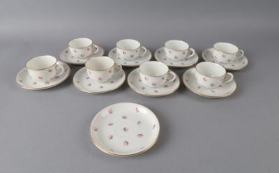 Augarten - 8 Mokkatassen mit 9 Untertassen, - Decorative Porcelain and Silverware
