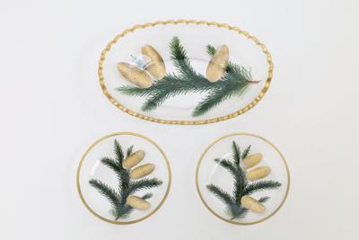 1 ovale Schale, 2 kleine runde Schalen, - Decorative Porcelain & Silverware