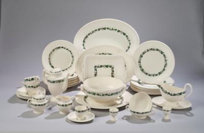 Wedgwood of Etruria  &  Barlaston Stratford Serviceteile: - Decorative Porcelain & Silverware