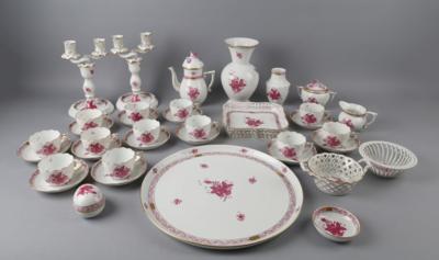 Herend Mokkaservice: - Decorative Porcelain and Silverware