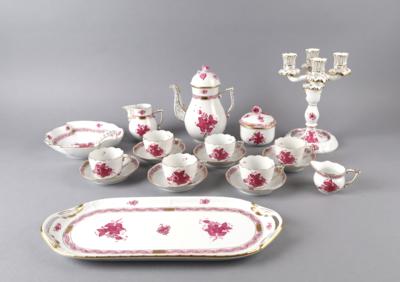 Herend Mokkaservice: - Decorative Porcelain and Silverware