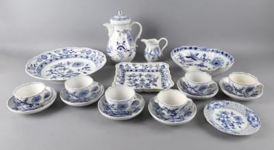 Speise- und Kaffeeserviceteile Zwiebelmuster, Meissen 19./ 20. Jh. - Decorative Porcelain & Silverware