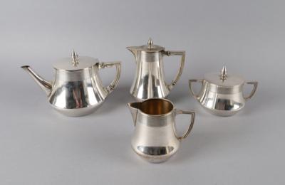 Vierteiliges versilbertes Kaffee- und Teeservice, Württembergische Metallwarenfabrik (WMF), Geislingen, um 1915 - Antiquariato