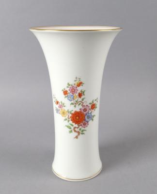 Augarten Vase, - Decorative Porcelain & Silverware