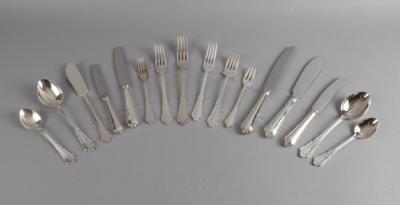 Berndorf - umfangreiches Tafel-, Menü- und Fischbesteck für 6 bis 12 Personen, Form Menuett, - Decorative Porcelain & Silverware