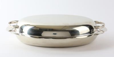 Ovale Servierterrine mit Deckel, - Decorative Porcelain & Silverware