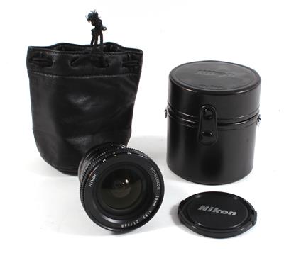 Objektiv Nikon PC-NIKKOR 1:3.5/28 mm - Fotoapparate