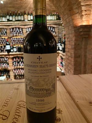 1996 Château La Mission Haut-Brion Cru Classé de Graves Pessac-Leognan - Die große Dorotheum Weinauktion powered by Falstaff