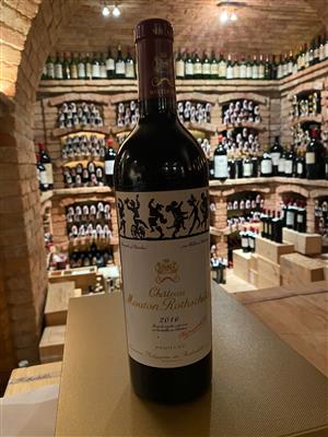 2016 Château Mouton Rothschild, Premier Grand Cru Classé Pauillac - Die große Dorotheum Weinauktion powered by Falstaff