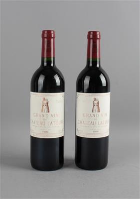 1996 Château Latour Premier Grand Cru Classé, Pauillac, Bordeaux, 2 Flaschen - Die große Oster-Weinauktion powered by Falstaff