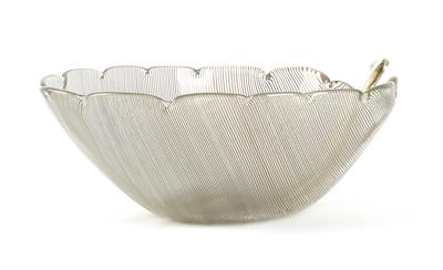 Paolo Venini, bowl in the form of a leaf, - Jugendstil e arte applicata del XX secolo