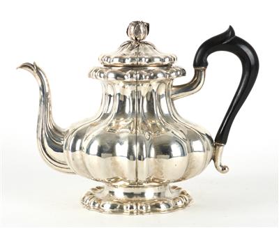 Silver pot, Vienna, 1872-1922, - Jugendstil e arte applicata del XX secolo