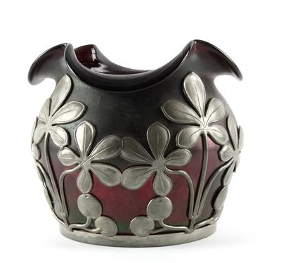 Vase mit Zinnmontierung "Kirschen mit Blättern", um 1900/20 - Jugendstil und Kunsthandwerk des 20. Jahrhunderts