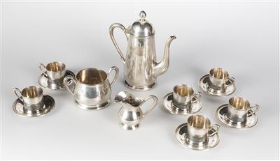 A 15-piece silver service, Austria, before 1922 - Jugendstil e arte applicata del XX secolo