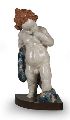 großer Putto mit Blumengirlande, Deutschland, um 1920/30 - Jugendstil und Kunsthandwerk des 20. Jahrhunderts