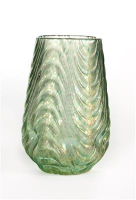 A vase, Johann Lötz Witwe, Klostermühle, c. 1904 - Secese a umění 20. století