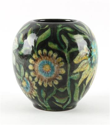 Vase mit Blumen, Dekor von Ernst Huber, Fa. Schleiss, Gmunden - Jugendstil and 20th Century Arts and Crafts
