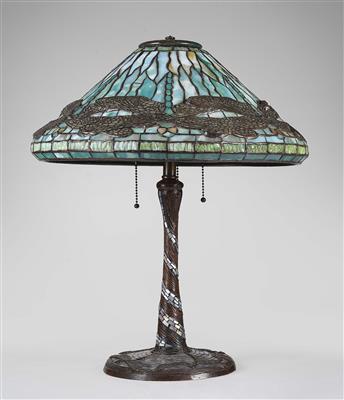 Tischlampe mit Libellen "Dragonfly", spätere Ausührung nach dem Modell von Tiffany Studios - Jugendstil und Kunsthandwerk des 20. Jahrhunderts