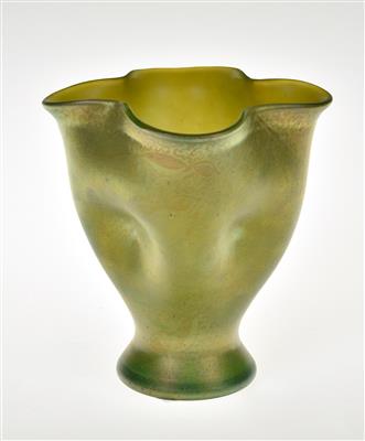 A vase, Johann Lötz Witwe, Klostermühle, c. 1903 - Jugendstil e arte applicata del XX secolo