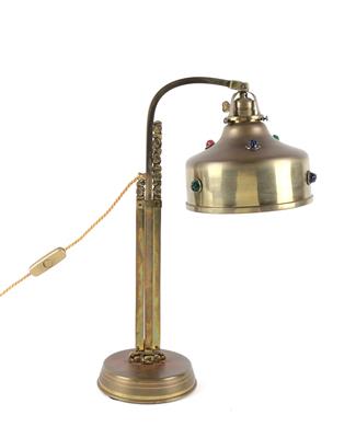 große Tischlampe aus Messing mit farbigen Glascabochons, um 1920 - Jugendstil and 20th Century Arts and Crafts