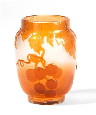 Vase mit Weinranken, Emile Gallé, Nancy, um 1900 - Jugendstil und Kunsthandwerk des 20. Jahrhunderts