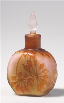 Flakon mit blühenden Dolden, Emile Gallé, Nancy, um 1910 - Jugendstil e arte applicata del XX secolo