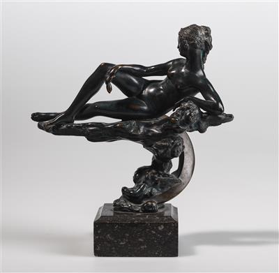 Karl Fiala, Mondskulptur mit liegender Frauenfigur, um 1910 - Jugendstil e arte applicata del XX secolo