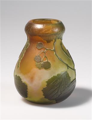 Vase mit Haselzweigen und - blüten, Legras  &  Cie., Saint-Denis, um 1900/14 - Jugendstil e arte applicata del XX secolo