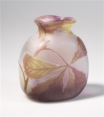 Vase mit Kastanienblättern, Legras  &  Cie., St. Denis, um 1900/14 - Secese a umění 20. století