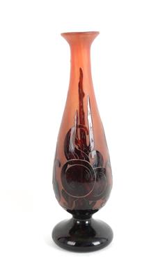 Vase "Prunes", Verrerie Schneider, Epinay-surSeine, um 1922 - Jugendstil u. Kunsthandwerk d. 20. Jahrhunderts