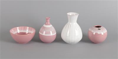 Gudrun Wittke-Baudisch, "Schlankhalsvase 62", "Vase 77", eine Schale und eine größere Vase, Keramik Hallstatt - Jugendstil and 20th Century Arts and Crafts