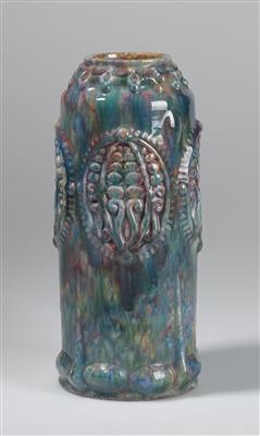 Vase mit floralem Dekor und Medaillons, um 1920/30 - Jugendstil and 20th Century Arts and Crafts