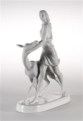 Ferdinand Opitz, schreitende Diana mit Reh, Entwurf: 1934, Wiener Porzellanmanufaktur Augarten - Jugendstil e arte applicata del XX secolo