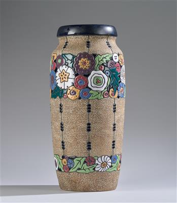 Hohe Amphora Vase mit stilisierten Blumen aus der Campina Serie, Amphora, Tschechoslowakei, 1918-38 - Secese a umění 20. století