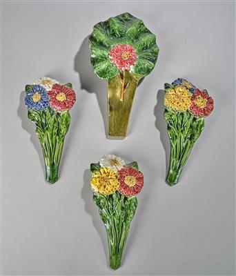 Vier Elemente mit Blumen- und Blattmotiven, Zsolnay, Pécs - Jugendstil and 20th Century Arts and Crafts
